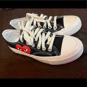 Comme de Garçons PLAY Converse